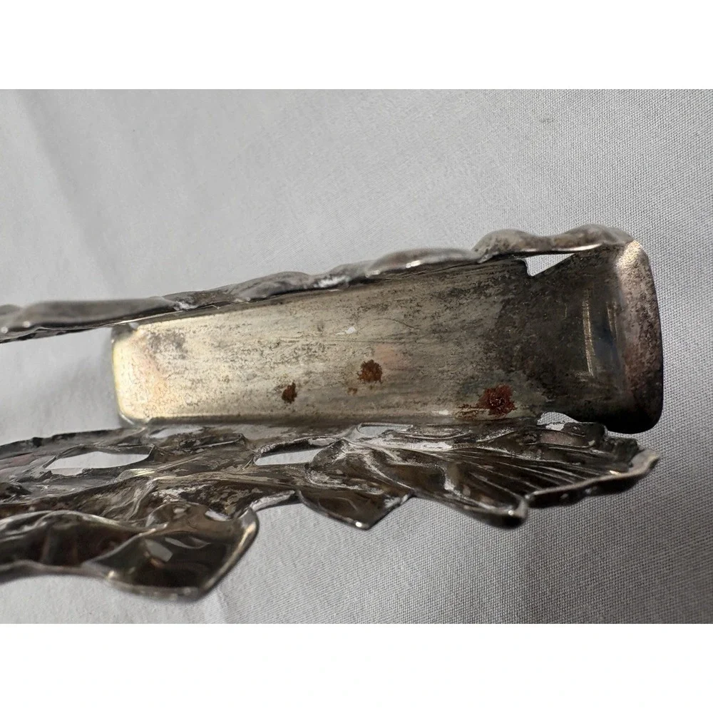 Silverplate Napkin Letter Holder Embossed Floral Motif 5x3x1 Vtg Patina READ